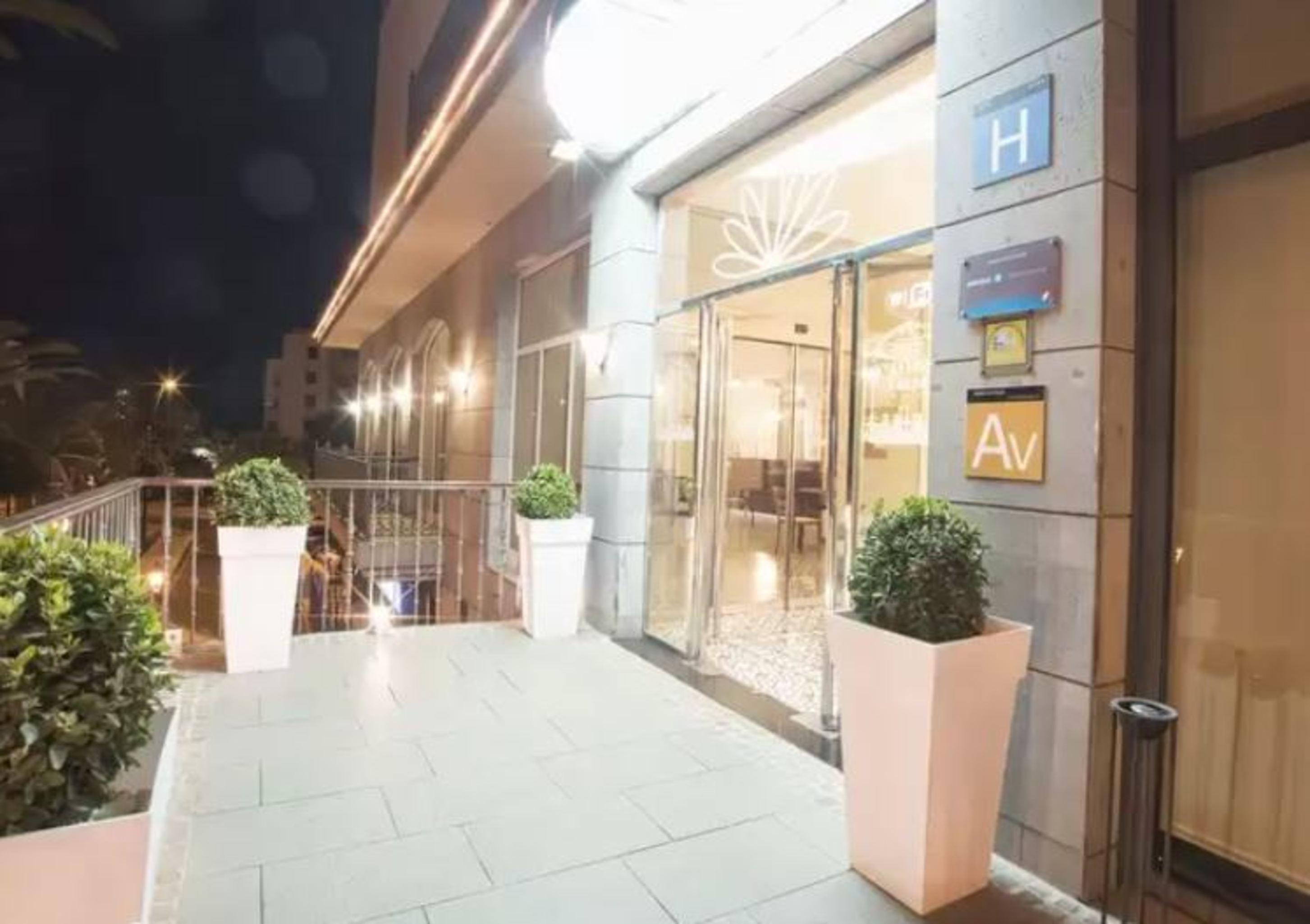 Hotel Reveron Plaza 洛斯克里斯蒂亚诺斯 外观 照片